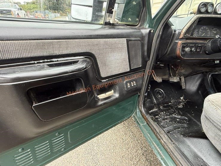 1989-ford-f350-xlt-lariat-image-28