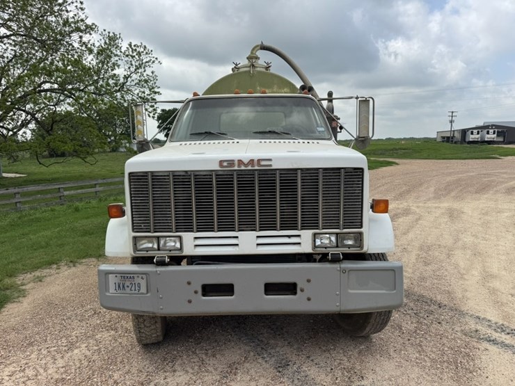 1994-gmc-7000-image-2