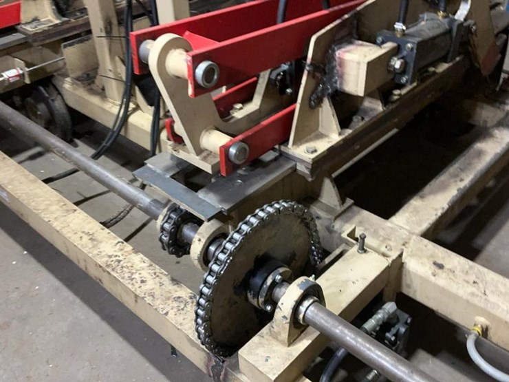 #149-•-2017-hurdle-magnum-lt-carriage-image-22