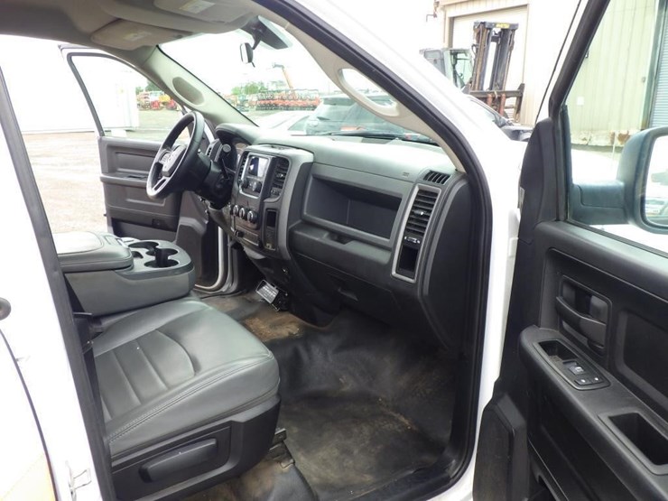 2014-dodge-1500-image-6