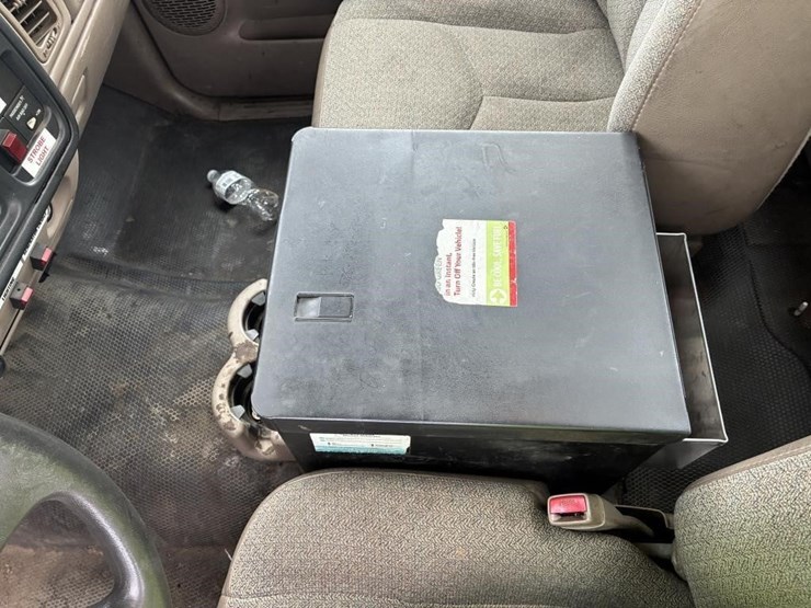 2004-chevrolet-silverado-2500hd-image-21