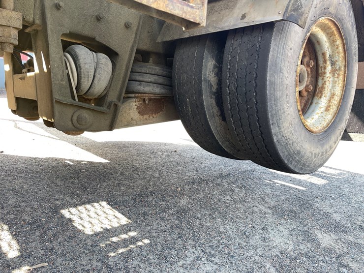 1996-cummins-m11-image-65