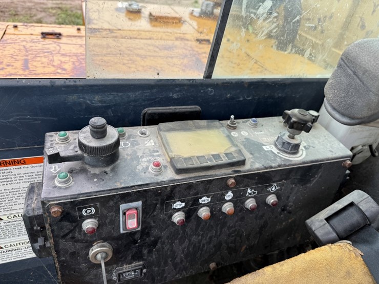 2012-caterpillar-c4.4-image-11