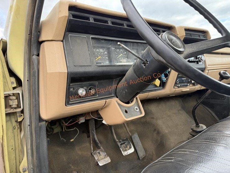 1985-ford-f600-image-54