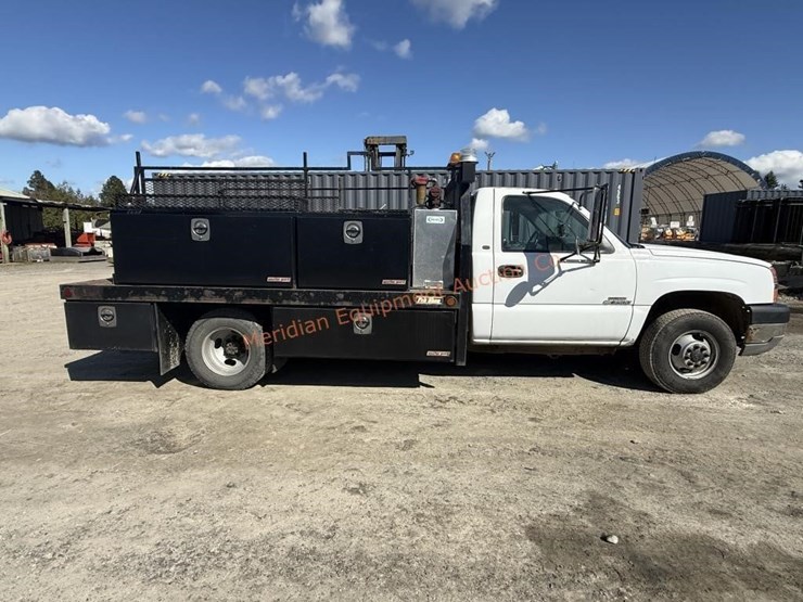 2005-chevrolet-silverado-3500-image-7