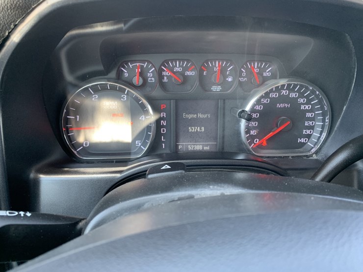 2022-chevrolet-silverado-6500hd-image-11