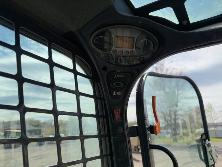 2020-bobcat-t870-image-25