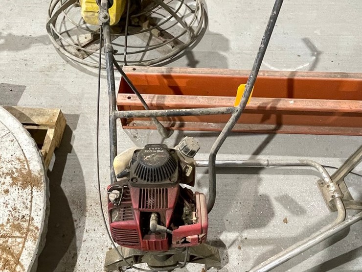 #5034-•-honda-powered-power-screed-image-3