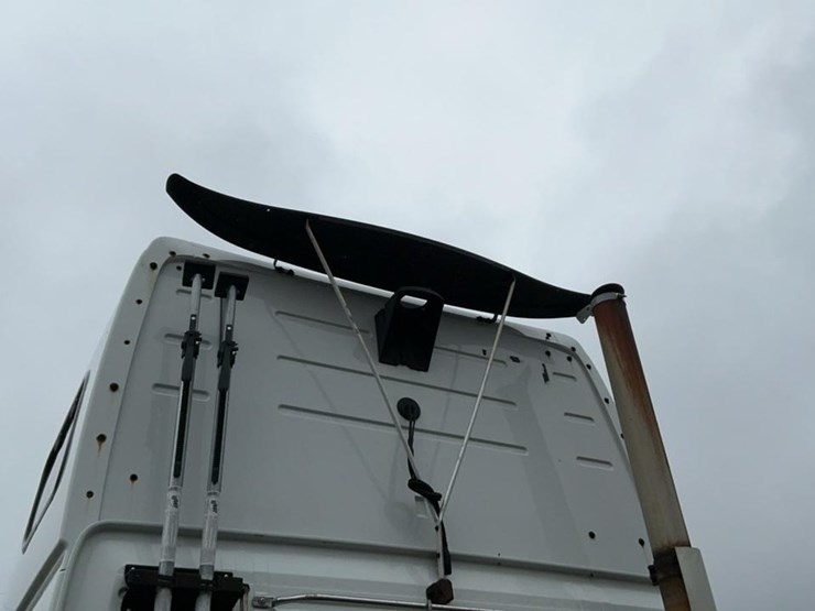 #137-•-2009-volvo-isx-semi-truck-image-42