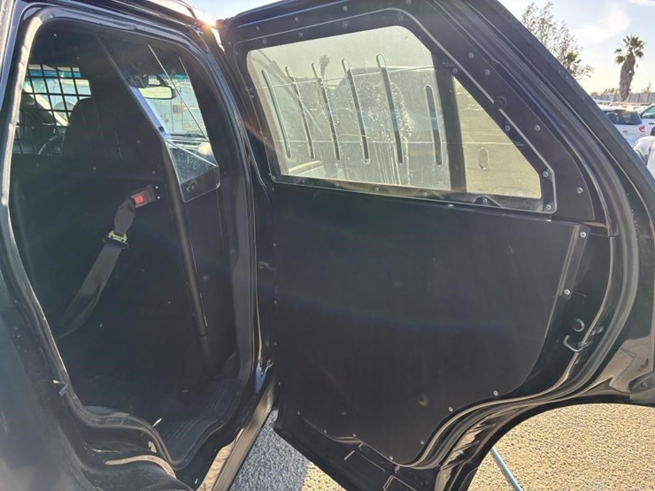 2017-ford-explorer-police-interceptor-image-10