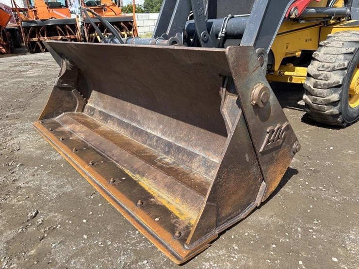 deere-210lep-image-10