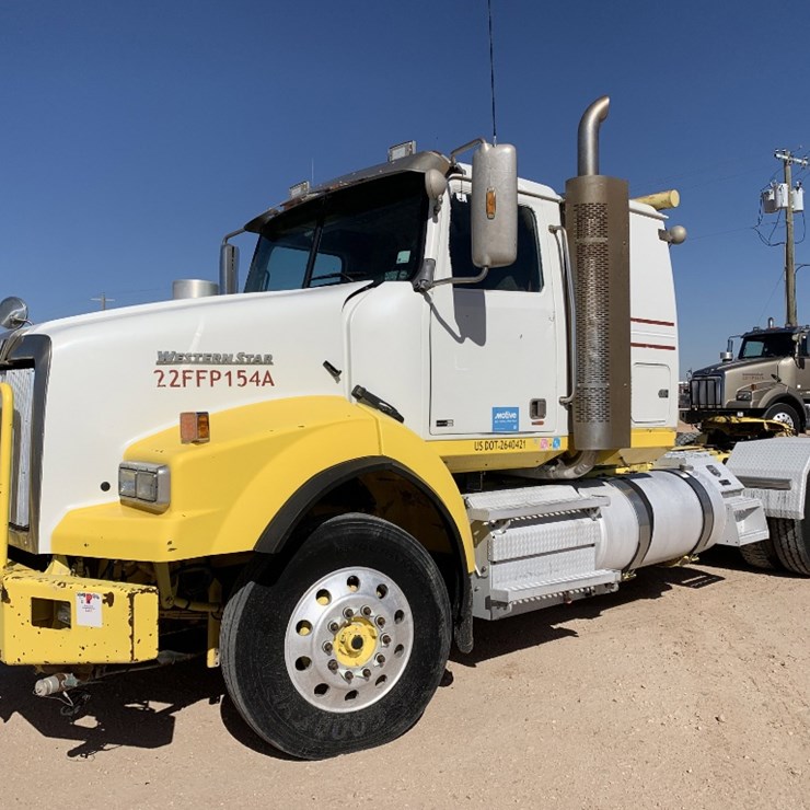 2012 WESTERN STAR 4900