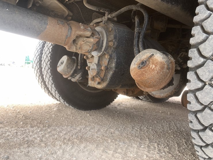 2013-kenworth-t800-image-9