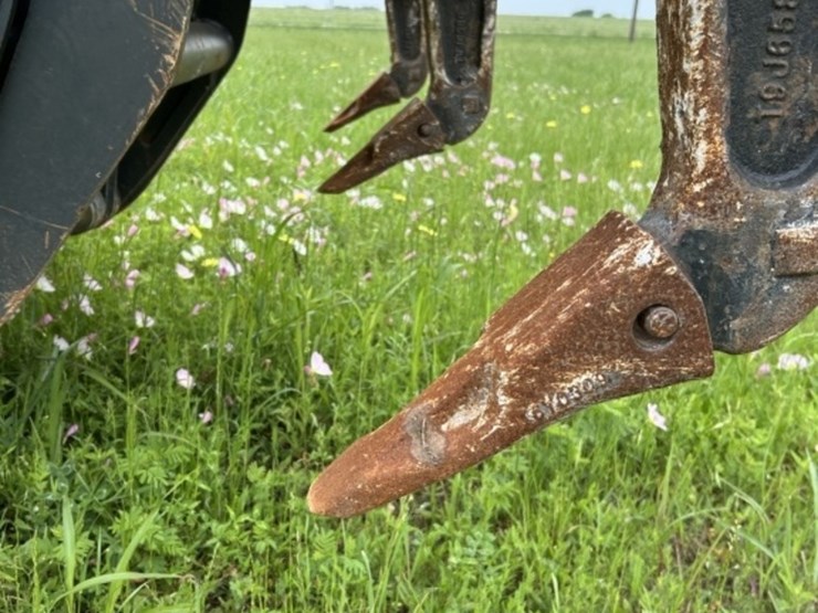 2018-deere-770g-image-22