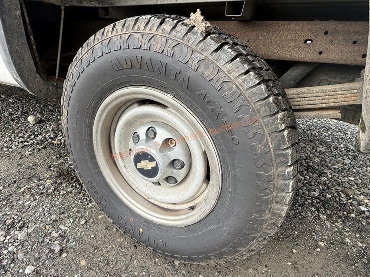 1995-chevrolet-gmt400-image-16