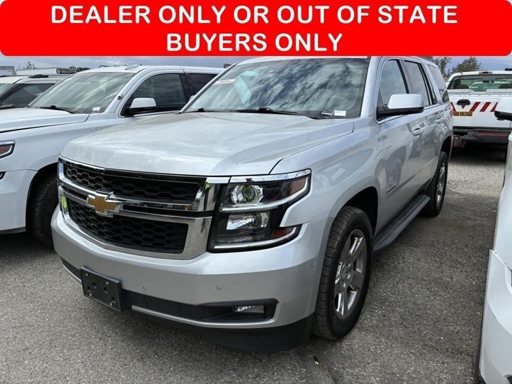 2017-chevrolet-tahoe-lt-image-1