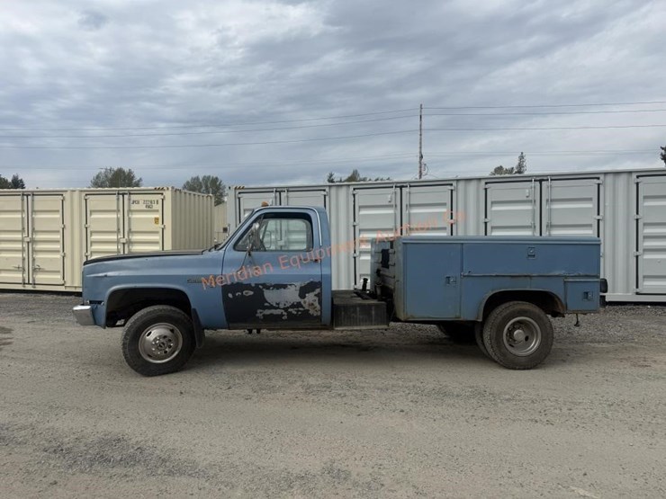 1986-chevrolet-30-image-4