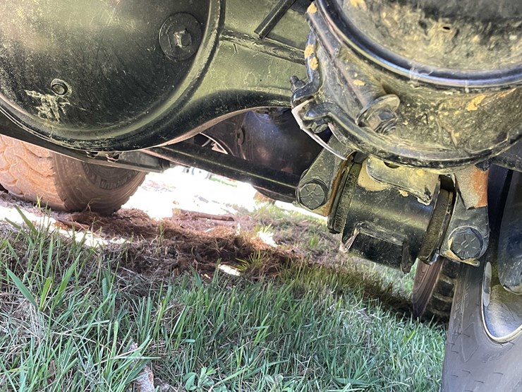 2020-freightliner-m2-106-image-31