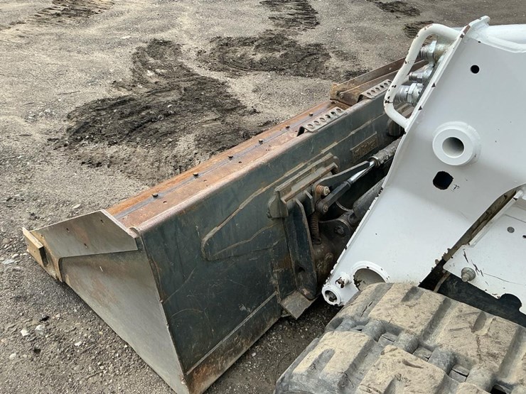 2024-bobcat-t770-image-69