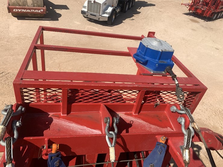 2012-caterpillar-c13-image-19