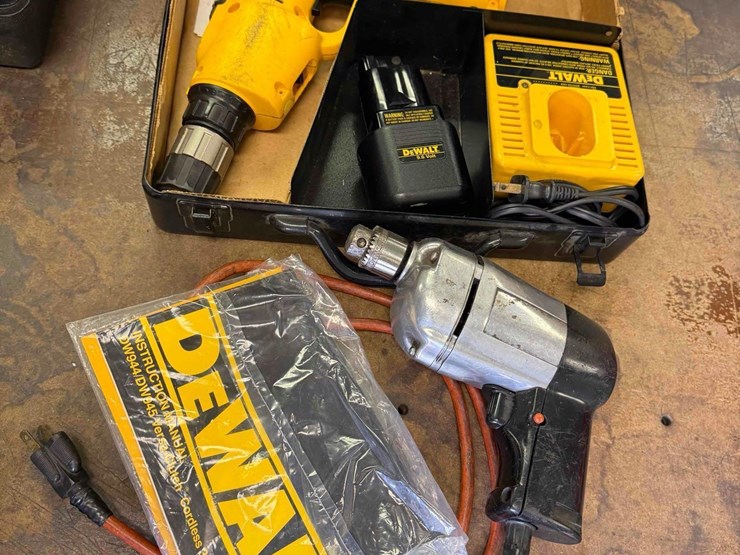 dewalt-9.6-volt-cordless-drill-&-corded-drill-image-1