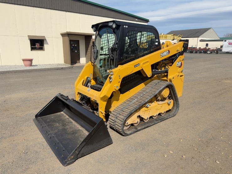 2023-caterpillar-249d3-image-1