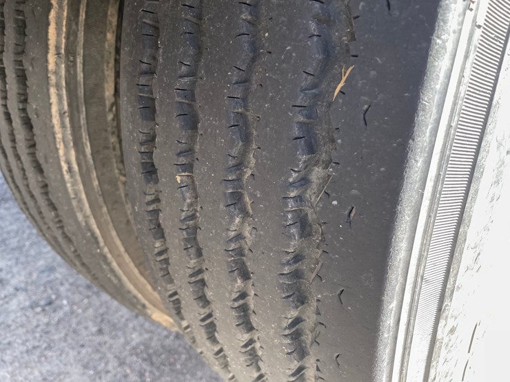 1996-cummins-m11-image-73