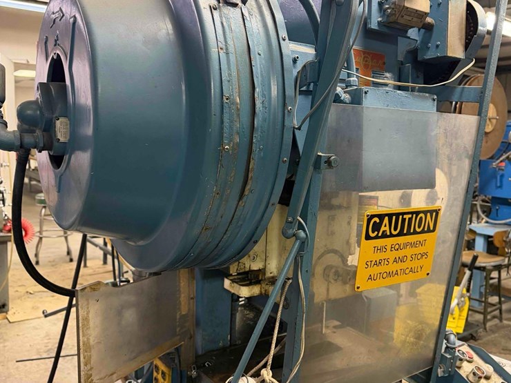 v&o-super-15-ton-vertical-stamping-press-image-14