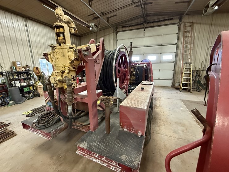 2012-caterpillar-c4.4-image-2