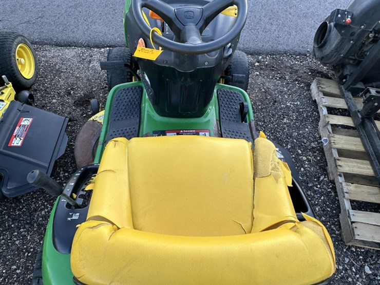 2004-john-deere-l110-image-8