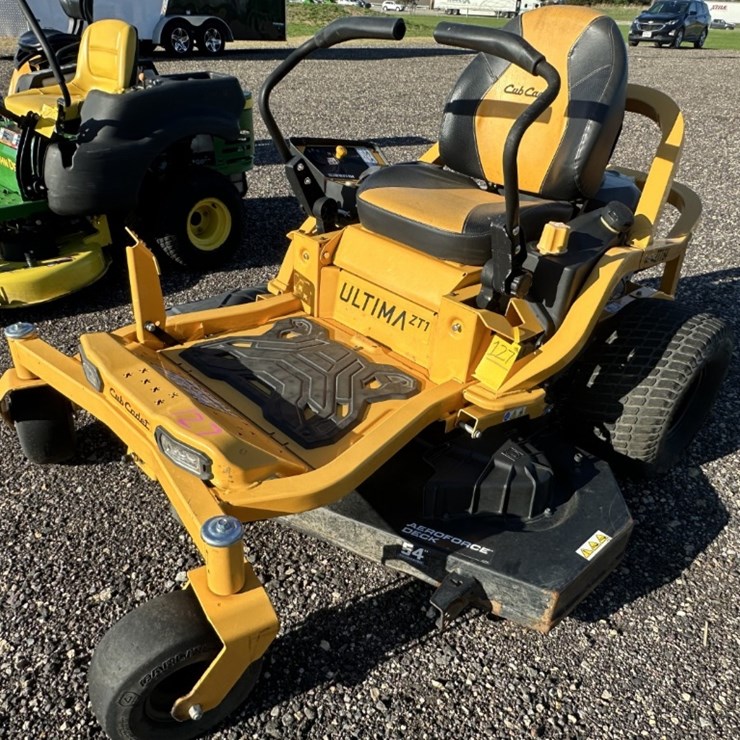 Cub Cadet Ultima ZT1 Zero Turn