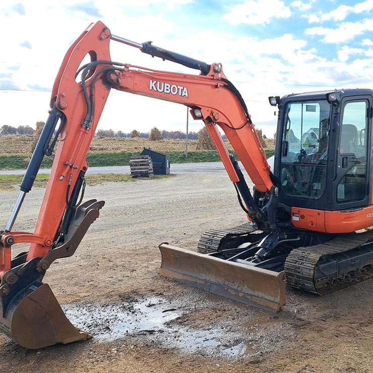 2016 KUBOTA KX057-4