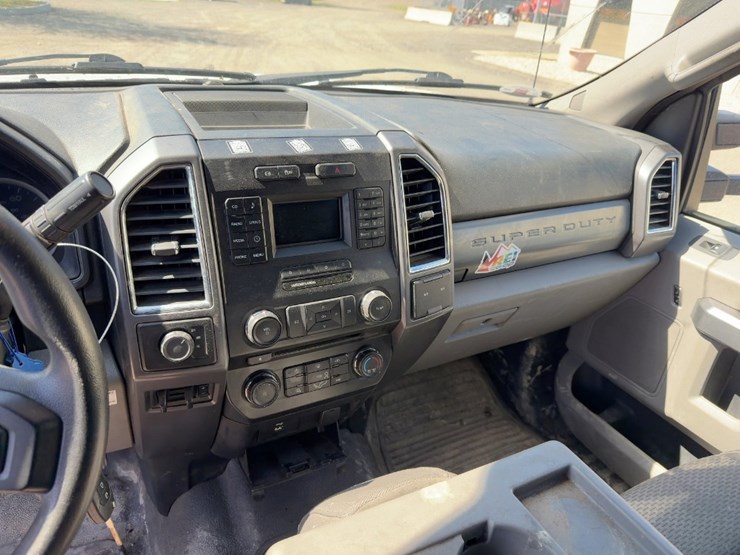 2017-ford-f550-xlt-image-20