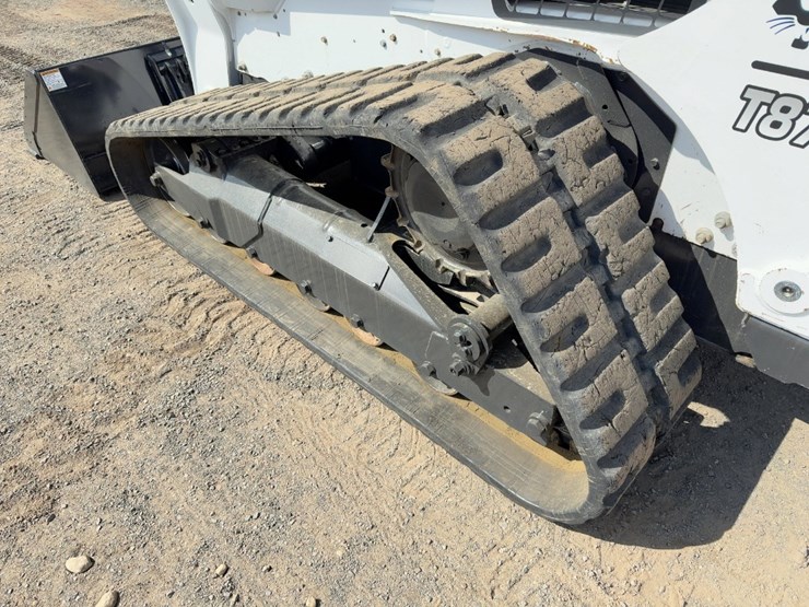2020-bobcat-t870-image-15