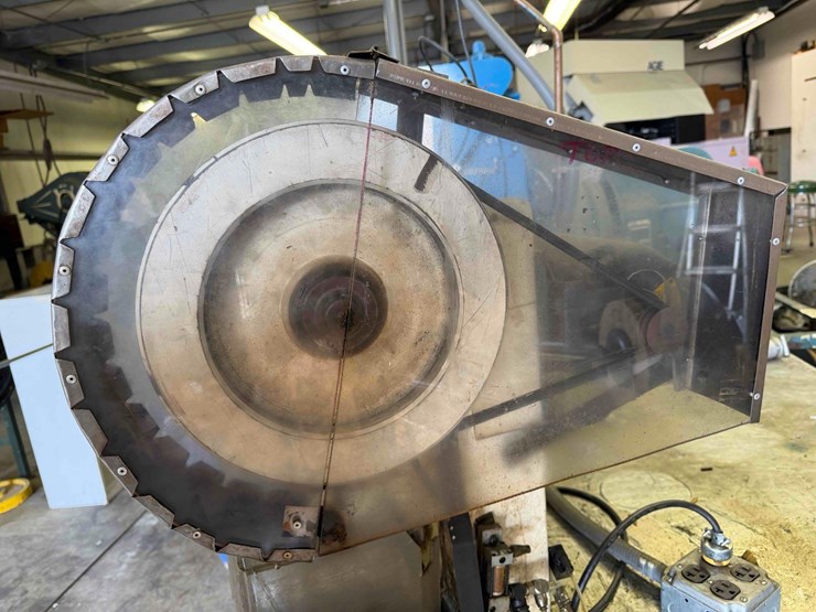 berg-10-ton-vertical-press-image-8