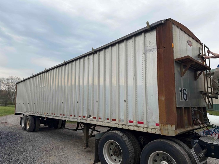 1992-dorsey-walking-floor-image-5