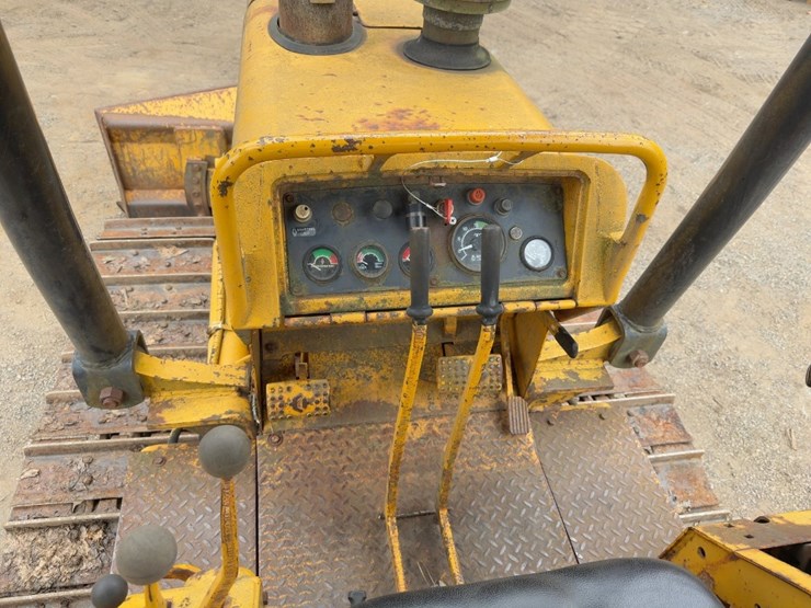 1984-deere-450d-image-30