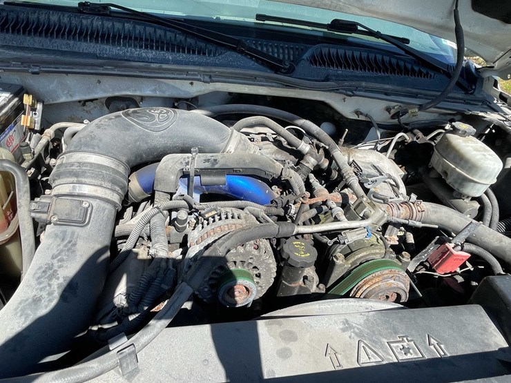 #7046-•-2005-chevrolet-duramax-(has-wi-title)-image-68