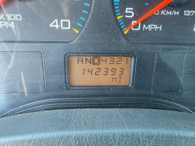 2004-international-durastar-4300-image-24