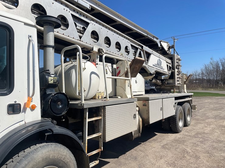 #100-•-2005-mack-putzmeiser-tb80-telebelt-truck-(has-wi-title)-image-16