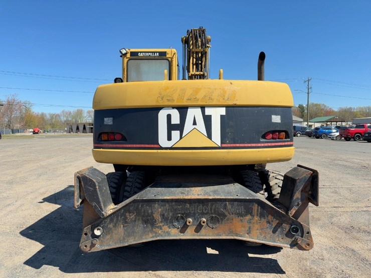 2003-caterpillar-m313c-image-4