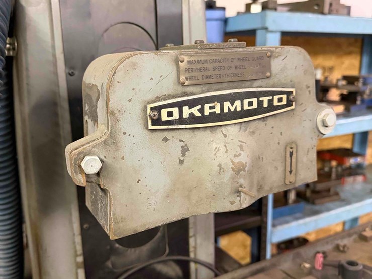 okamoto-surface-grinder-image-8