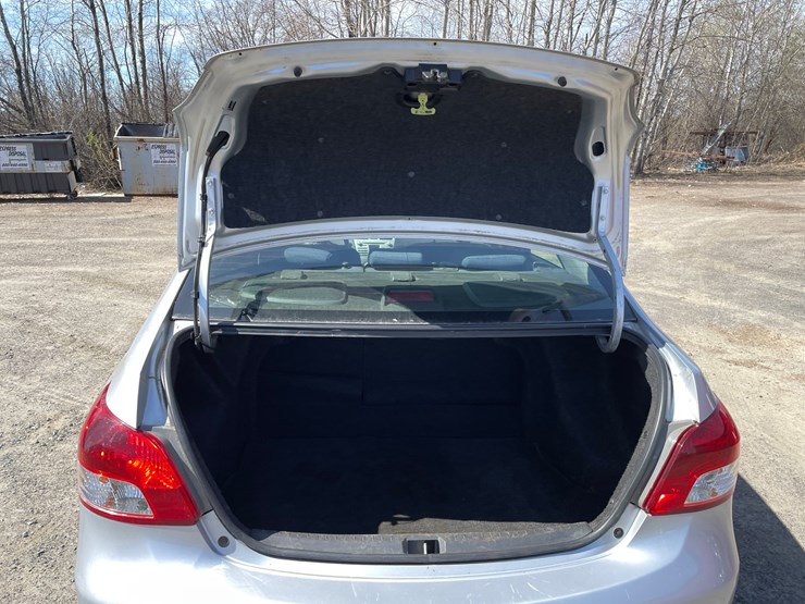 #111-•-2007-toyota-yaris-(has-wi-title)-image-43