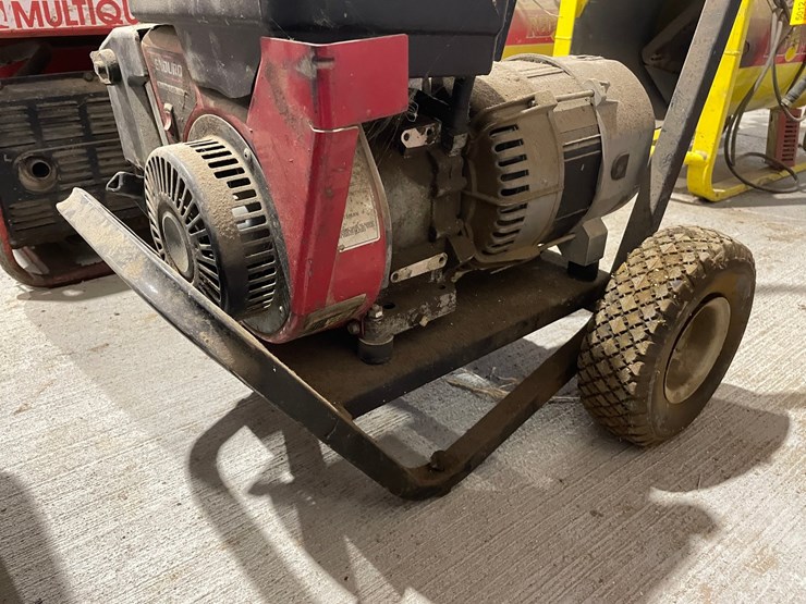 #5011-•-(2)-non-running-gas-powered-generators-image-11