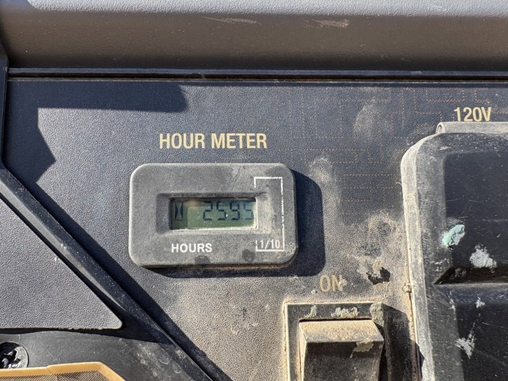 2024-chevrolet-silverado-3500hd-image-10