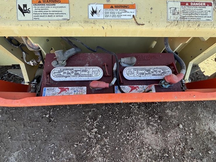 2015-jlg-2646es-image-12