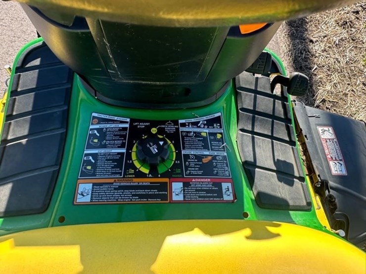 2019-john-deere-x350-image-9