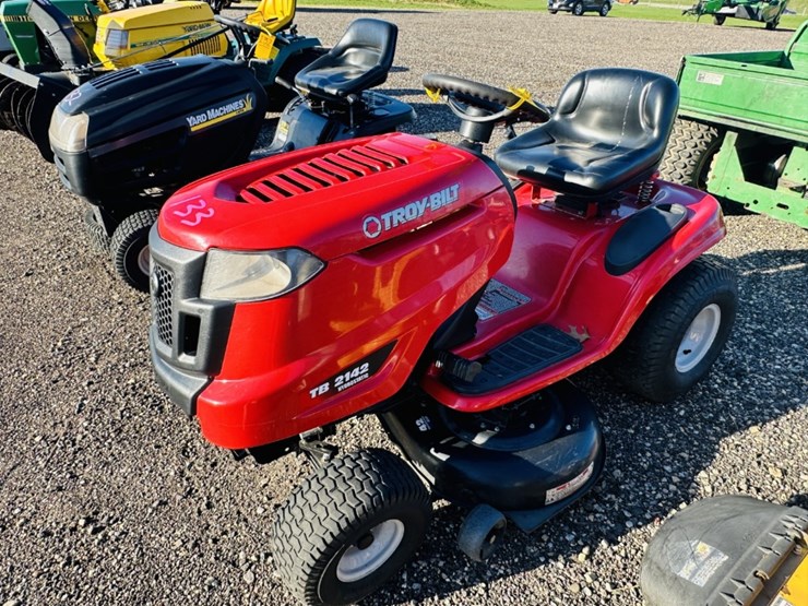troy-bilt-tb-2142-riding-lawn-mower-image-1