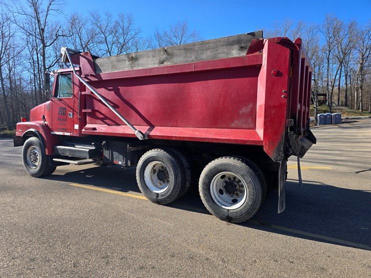 1999-cummins-m11-image-8