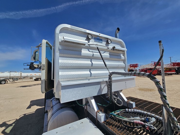 2007-caterpillar-c13-image-5